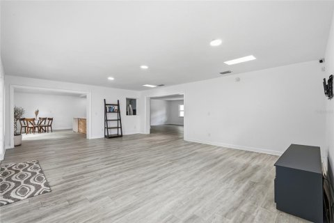 Villa ou maison à vendre à Tampa, Floride: 3 chambres, 209.96 m2 № 2395599 - photo 14