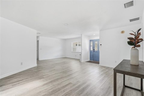 Villa ou maison à vendre à Tampa, Floride: 3 chambres, 209.96 m2 № 2395599 - photo 7