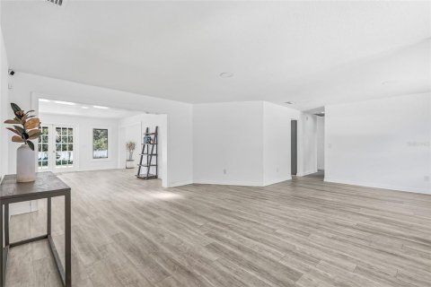 Villa ou maison à vendre à Tampa, Floride: 3 chambres, 209.96 m2 № 2395599 - photo 8