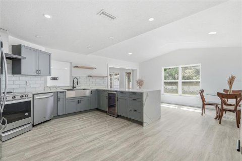 Villa ou maison à vendre à Tampa, Floride: 3 chambres, 209.96 m2 № 2395599 - photo 24