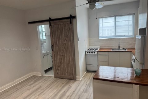 Appartement à louer à Miami Beach, Floride: 1 chambre, 39.02 m2 № 1715256 - photo 9