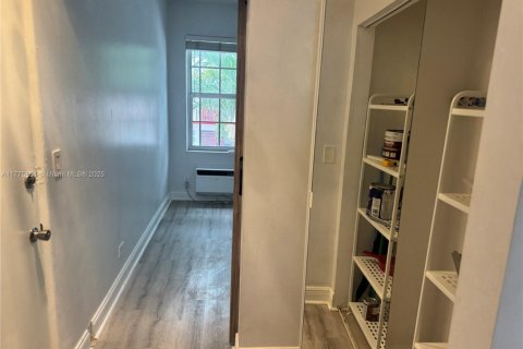 Appartement à louer à Miami Beach, Floride: 1 chambre, 39.02 m2 № 1715256 - photo 6
