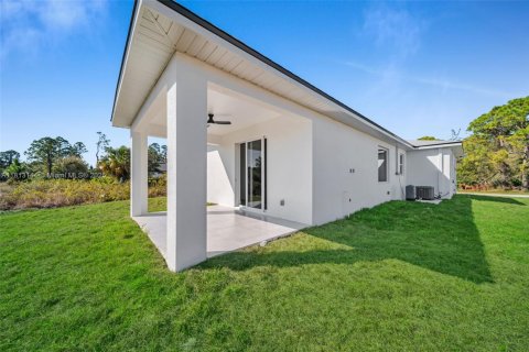 Villa ou maison à vendre à Lehigh Acres, Floride: 3 chambres, 123.1 m2 № 1760765 - photo 22