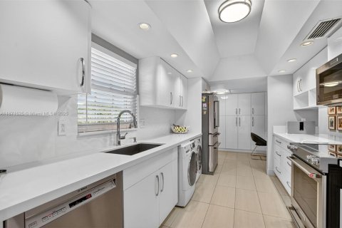 Condominio en venta en Boca Raton, Florida, 2 dormitorios, 140.56 m2 № 1927855 - foto 7