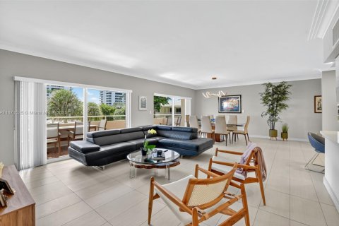 Condominio en venta en Boca Raton, Florida, 2 dormitorios, 140.56 m2 № 1927855 - foto 2