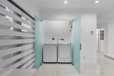 Купить виллу или дом в Хайалиа, Флорида 6 спален, 86.96м2, № 1935782 - фото 16