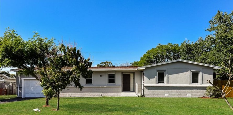 Casa en Bradenton, Florida 3 dormitorios, 145.48 m2 № 1913621