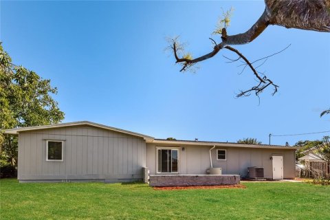 Casa en alquiler en Bradenton, Florida, 3 dormitorios, 145.48 m2 № 1913621 - foto 15