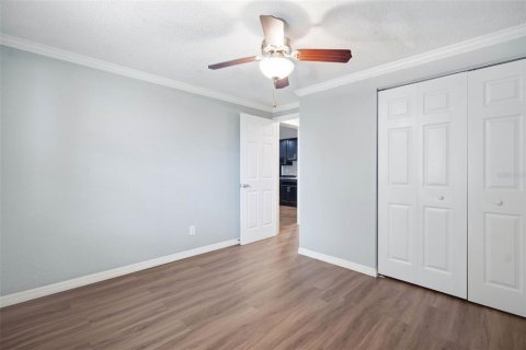 Commercial property in Tampa, Florida 1697.97 sq.m. № 2378267 - photo 6