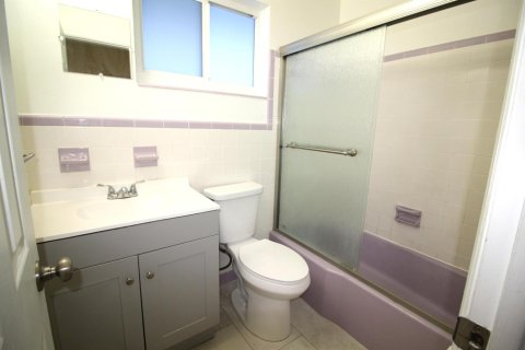 Apartment in Lauderdale-by-the-Sea, Florida 1 bedroom, 18.58 sq.m. № 2177369 - photo 6