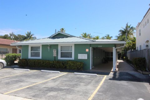 Apartment in Lauderdale-by-the-Sea, Florida 1 bedroom, 18.58 sq.m. № 2177369