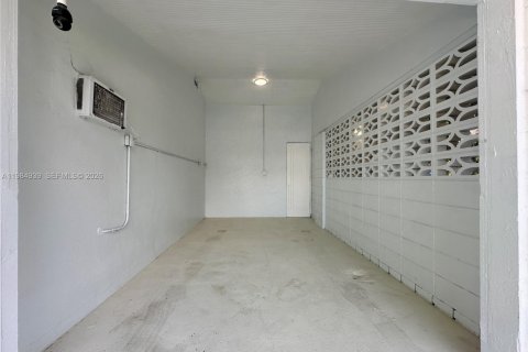 Купить виллу или дом в Майами, Флорида 2 спальни, 116.78м2, № 2050830 - фото 20
