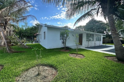 Дом в Майами, Флорида 2 спальни, 116.78м2 № 2050830