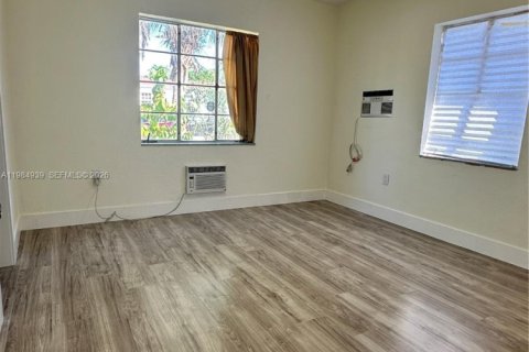 Купить виллу или дом в Майами, Флорида 2 спальни, 116.78м2, № 2050830 - фото 14