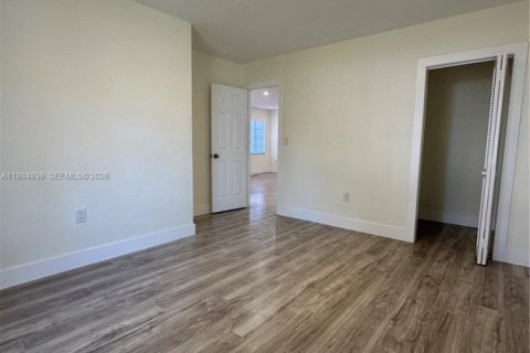 Купить виллу или дом в Майами, Флорида 2 спальни, 116.78м2, № 2050830 - фото 13