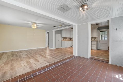 Villa ou maison à vendre à Maitland, Floride: 3 chambres, 163.51 m2 № 1902524 - photo 18