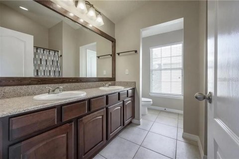 Townhouse in Riverview, Florida 3 bedrooms, 149.48 sq.m. № 1912031 - photo 15