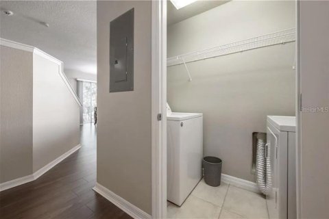 Townhouse in Riverview, Florida 3 bedrooms, 149.48 sq.m. № 1912031 - photo 10