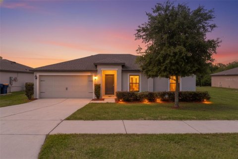 Casa en Mascotte, Florida 3 dormitorios, 115.57 m2 № 2155833