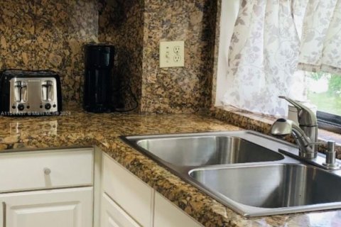 Condominio en venta en Sunny Isles Beach, Florida, 1 dormitorio, 71.26 m2 № 1981936 - foto 7