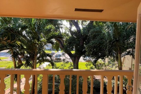 Condo in West Palm Beach, Florida, 1 bedroom  № 1173960 - photo 1
