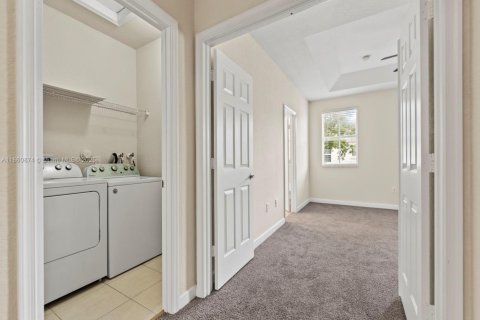 Townhouse in Homestead, Florida 3 bedrooms, 160.91 sq.m. № 1892108 - photo 16