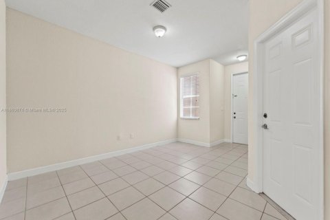 Townhouse in Homestead, Florida 3 bedrooms, 160.91 sq.m. № 1892108 - photo 7