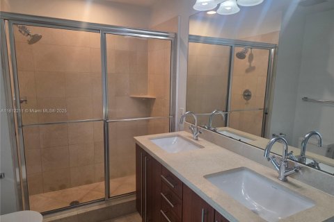 Condo in Miami, Florida, 2 bedrooms № 1756770 - photo 9