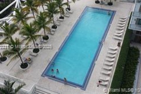 Condo in Miami, Florida, 2 bedrooms  № 1756770 - photo 8