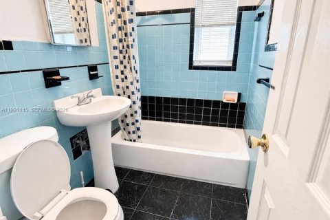 Villa ou maison à vendre à Miami Gardens, Floride: 3 chambres, 110.74 m2 № 2052291 - photo 6