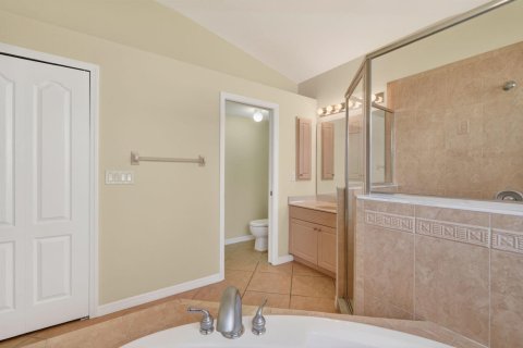 Villa ou maison à vendre à Cape Coral, Floride: 3 chambres, 166.85 m2 № 2248127 - photo 17