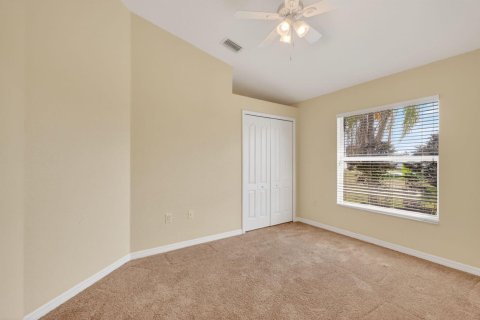 Villa ou maison à vendre à Cape Coral, Floride: 3 chambres, 166.85 m2 № 2248127 - photo 24
