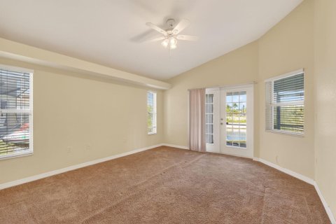 Villa ou maison à vendre à Cape Coral, Floride: 3 chambres, 166.85 m2 № 2248127 - photo 14