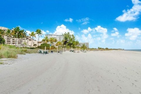 Condo in Key Biscayne, Florida, 2 bedrooms  № 1703654 - photo 20