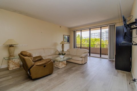 Condo in Key Biscayne, Florida, 2 bedrooms  № 1703654 - photo 6