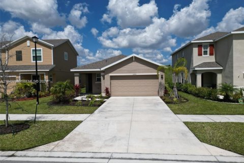 Дом в Порт-Сент-Луси, Флорида 3 спальни, 149.94м2 № 2005528