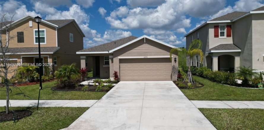 Дом в Порт-Сент-Луси, Флорида 3 спальни, 149.94м2 № 2005528