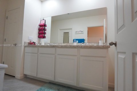 Снять в аренду виллу или дом в Порт-Сент-Луси, Флорида 3 спальни, 149.94м2, № 2005528 - фото 7