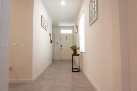 Снять в аренду виллу или дом в Порт-Сент-Луси, Флорида 3 спальни, 149.94м2, № 2005528 - фото 21