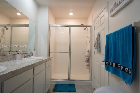 Снять в аренду виллу или дом в Порт-Сент-Луси, Флорида 3 спальни, 149.94м2, № 2005528 - фото 14