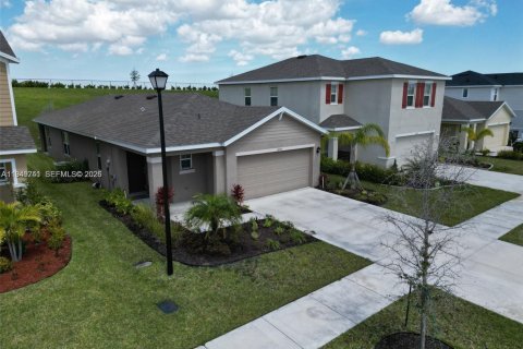 Снять в аренду виллу или дом в Порт-Сент-Луси, Флорида 3 спальни, 149.94м2, № 2005528 - фото 2