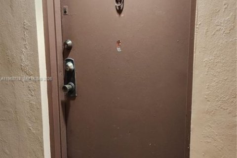 Снять в аренду кондоминиум в Майами, Флорида 1 спальня, 72.09м2, № 2030705 - фото 6