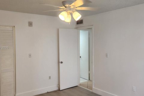 Снять в аренду кондоминиум в Майами, Флорида 1 спальня, 72.09м2, № 2030705 - фото 19