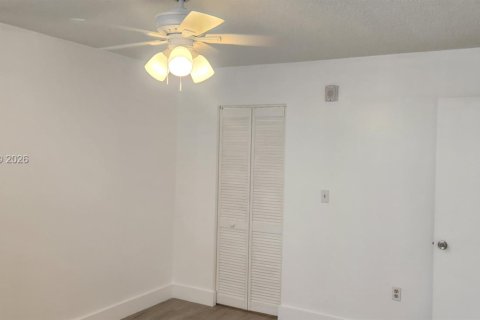 Снять в аренду кондоминиум в Майами, Флорида 1 спальня, 72.09м2, № 2030705 - фото 20