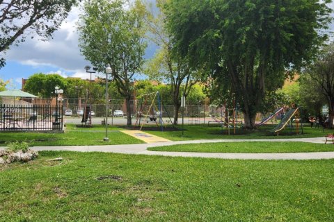 Снять в аренду кондоминиум в Майами, Флорида 1 спальня, 72.09м2, № 2030705 - фото 5