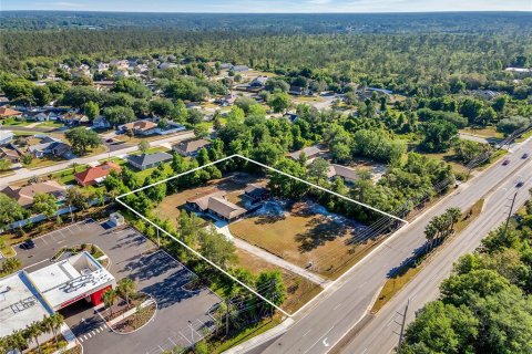 Propiedad comercial en venta en Deltona, Florida, 138.98 m2 № 2104329 - foto 3