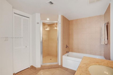 Copropriété à louer à Sunny Isles Beach, Floride: 1 chambre, 92.9 m2 № 1737957 - photo 25