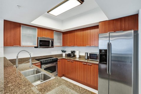 Copropriété à louer à Sunny Isles Beach, Floride: 1 chambre, 92.9 m2 № 1737957 - photo 3