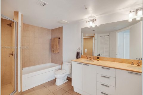 Copropriété à louer à Sunny Isles Beach, Floride: 1 chambre, 92.9 m2 № 1737957 - photo 23