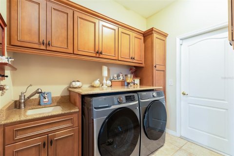 Villa ou maison à vendre à Belle Isle, Floride: 4 chambres, 231.05 m2 № 2345406 - photo 29